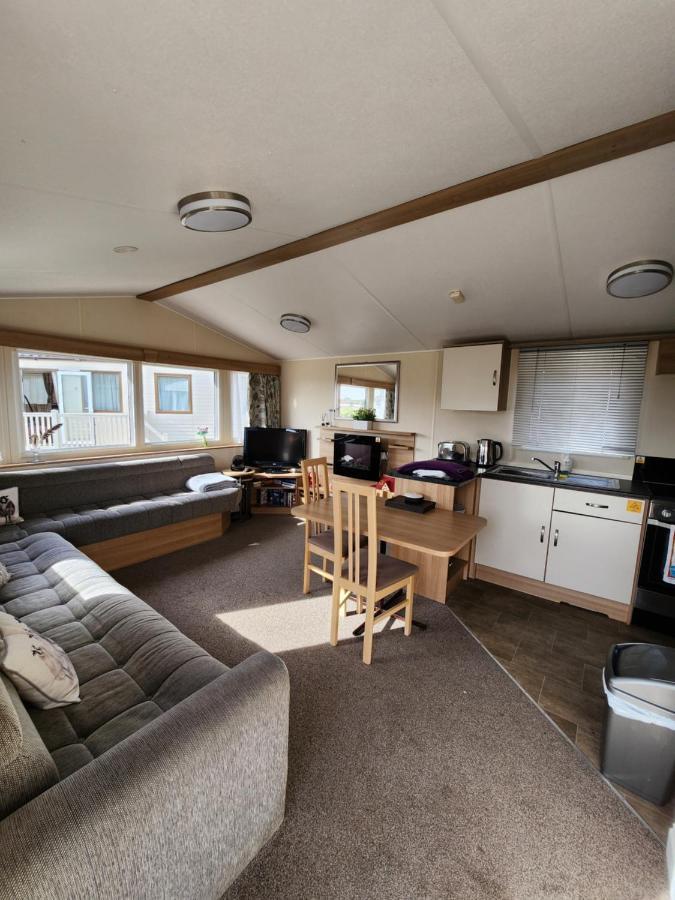 Lakeside Cotswold Holiday Home Cirencester Dış mekan fotoğraf