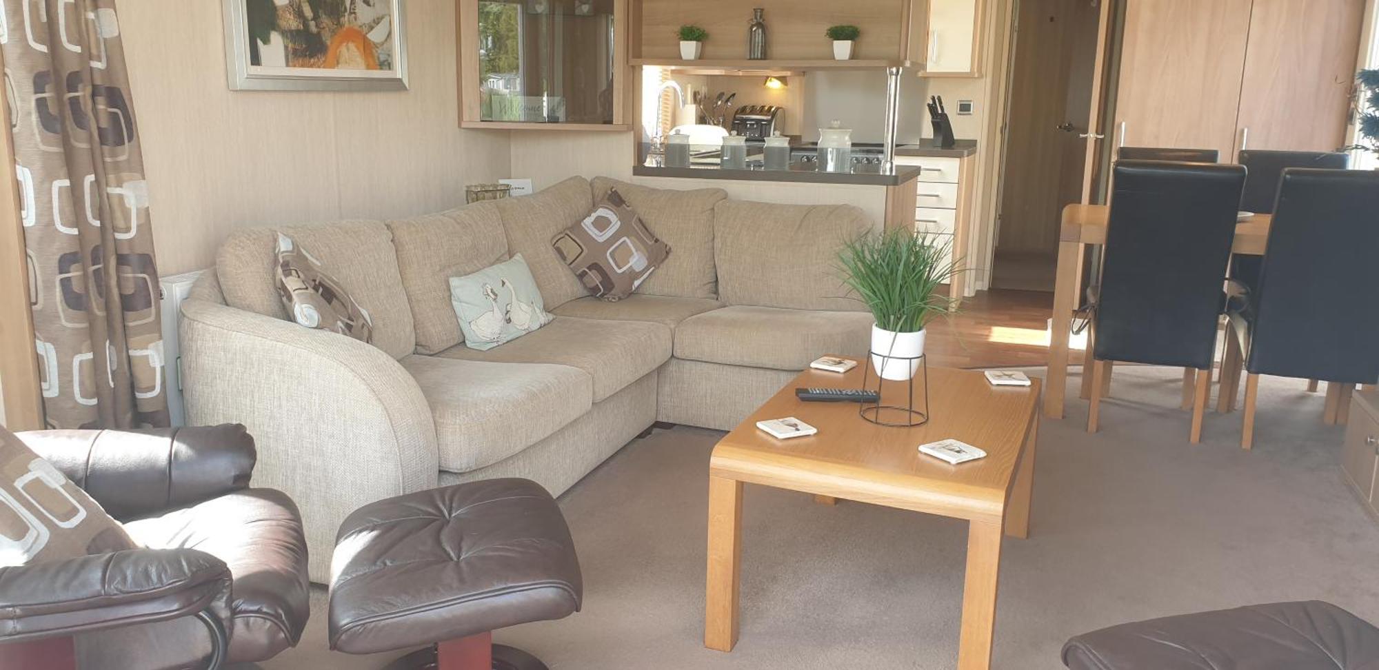 Lakeside Cotswold Holiday Home Cirencester Oda fotoğraf