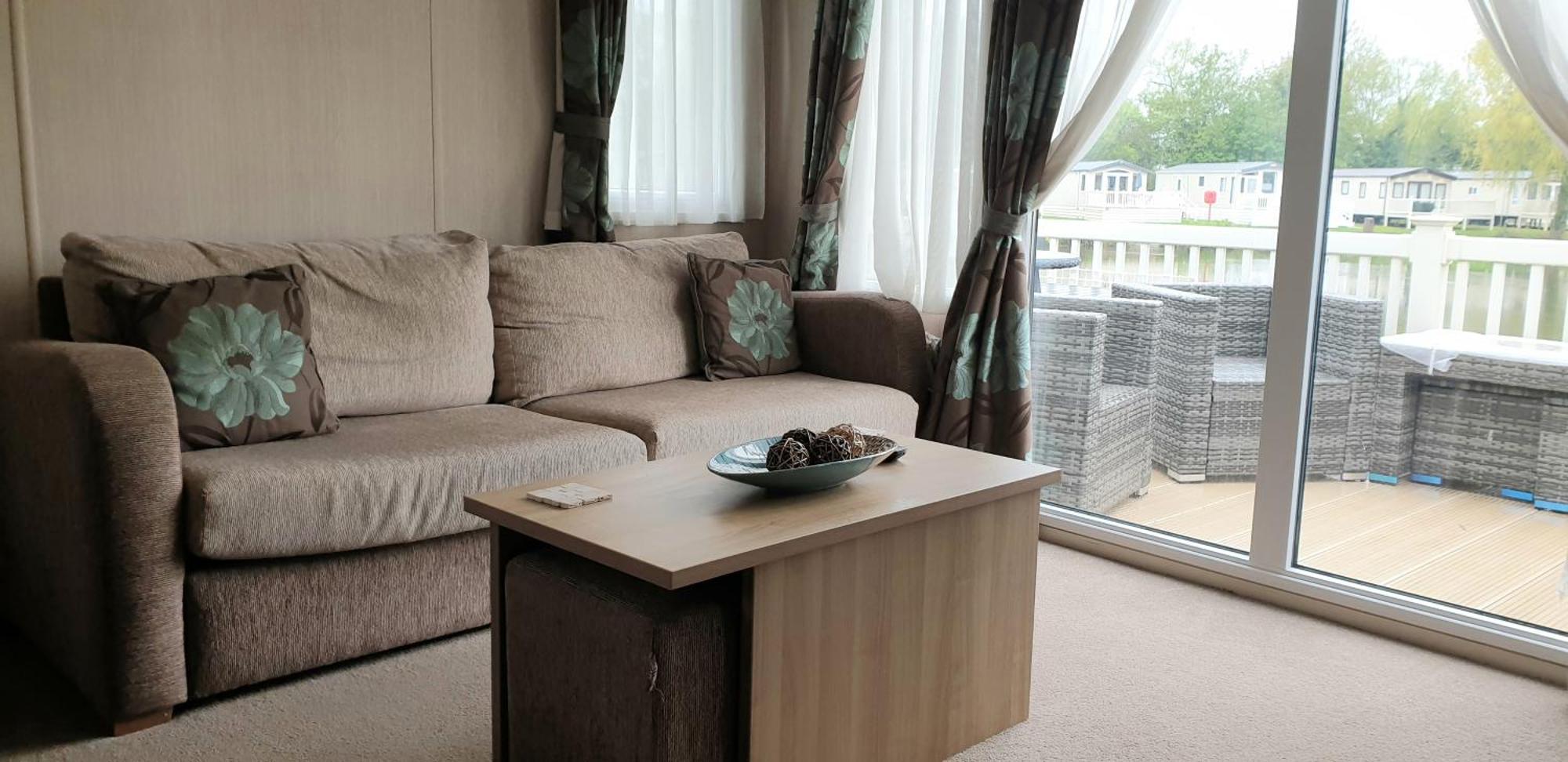 Lakeside Cotswold Holiday Home Cirencester Oda fotoğraf